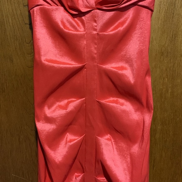 Ruched Mermaid Style Coral Pink Dress - Picture 4 of 8